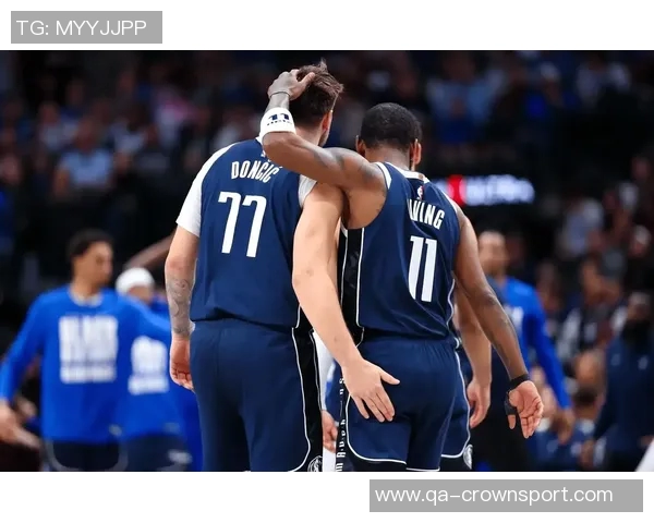 独行侠与诺维茨基共同揭幕家乡第4座翻新球场展现篮球魅力