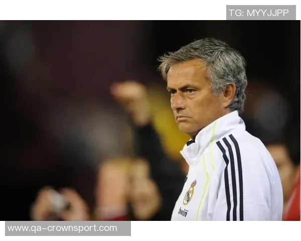 穆里尼奥回忆皇马时期称全胜阿贾克斯因有C罗本泽马伊瓜因助力