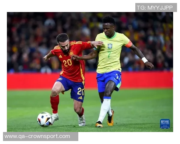 维尼修斯与恩德里克合影送祝福兄弟情深期待你早日归来